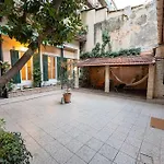Anna-Maria : Grand Appartement 10 Personnes+Parking Prive -Actif+ Location-