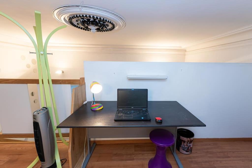 Apartment Anna-maria : Grand 10 Personnes+parking Prive -actif+ Location- Marseilles