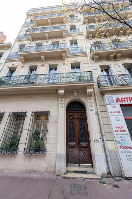 Anna-maria : Grand 10 Personnes+parking Prive -actif+ Location-